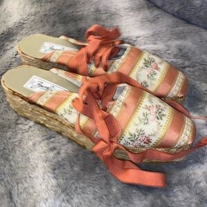 Zodiac made in Spain ankle wrap shoes size 8.5